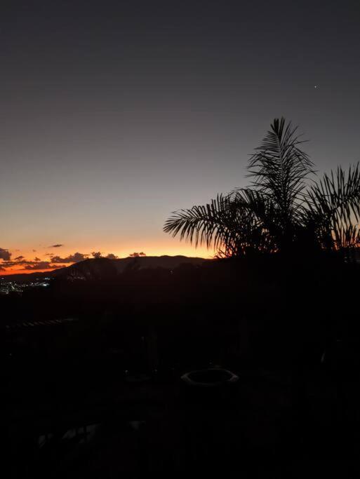 Tiny House Paraiso Minicasas Com Hidromassagem Pouso Alegre Bagian luar foto