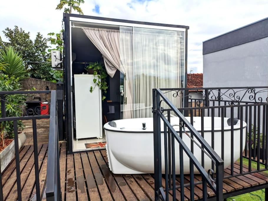 Tiny House Paraiso Minicasas Com Hidromassagem Pouso Alegre Bagian luar foto